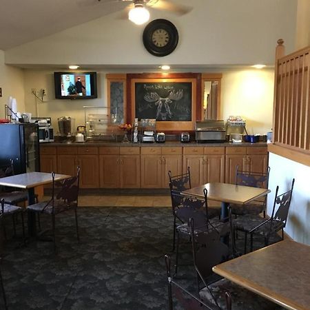 Moose Lake Lodge & Suites 외부 사진
