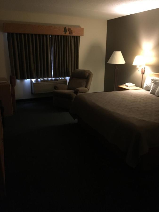 Moose Lake Lodge & Suites 외부 사진