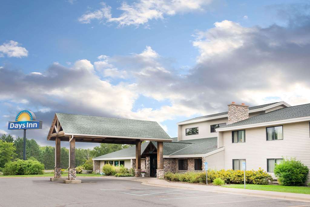 Moose Lake Lodge & Suites 외부 사진