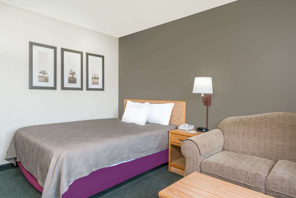 Moose Lake Lodge & Suites 객실 사진