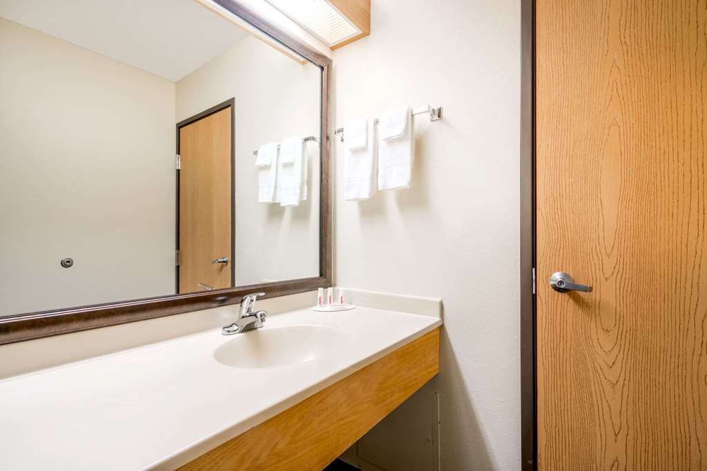 Moose Lake Lodge & Suites 객실 사진